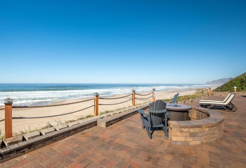 Sailor Jack Oceanfront Motel