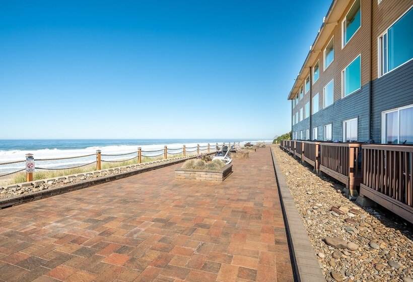 Sailor Jack Oceanfront Motel