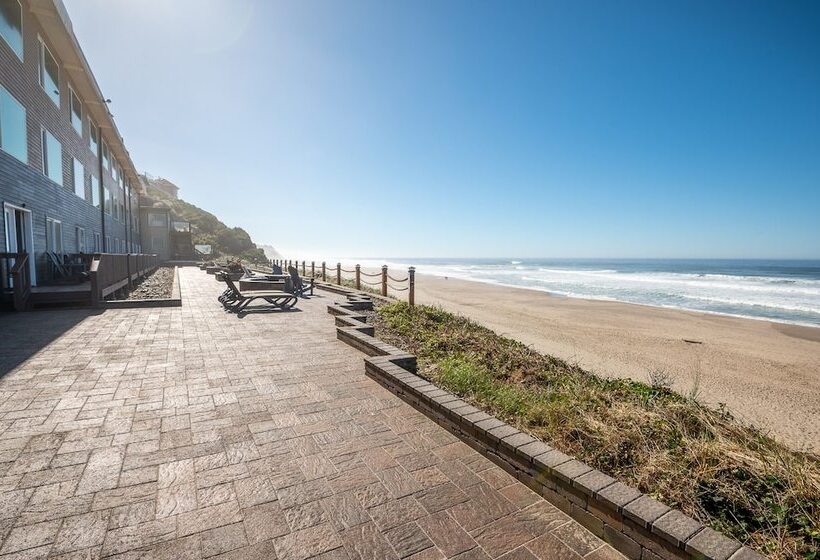 Sailor Jack Oceanfront Motel