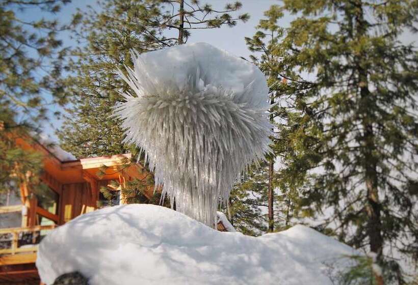 Sleeping Lady Mountain Resort