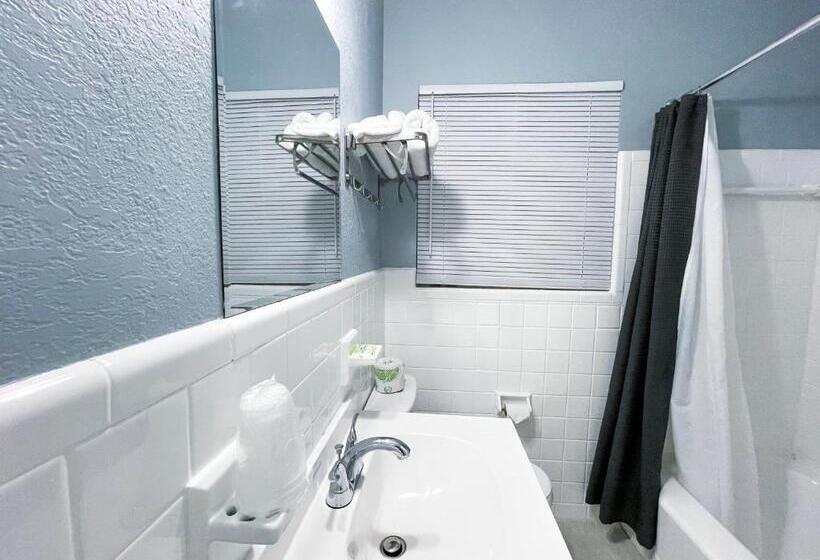 Sunrise Resort Motel South