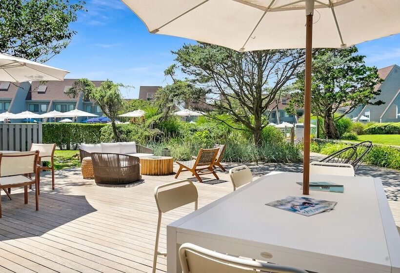 منتجع The Surf Club