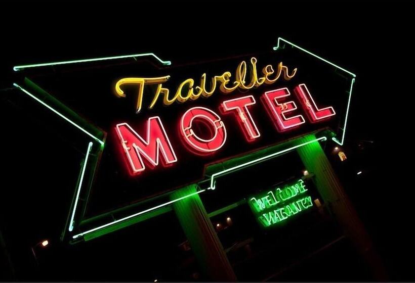 Travelier Motel   Macon
