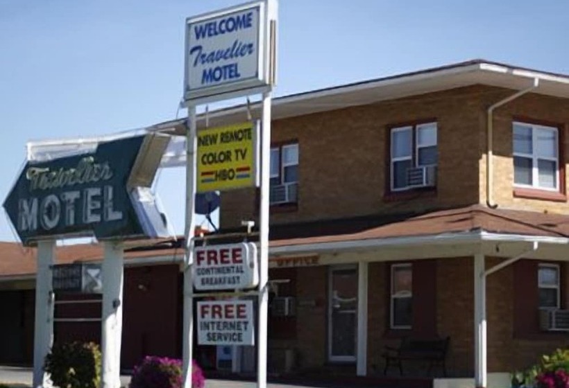 Travelier Motel   Macon