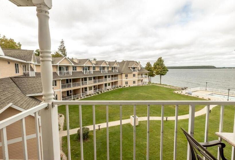 Westwood Shores Waterfront Resort