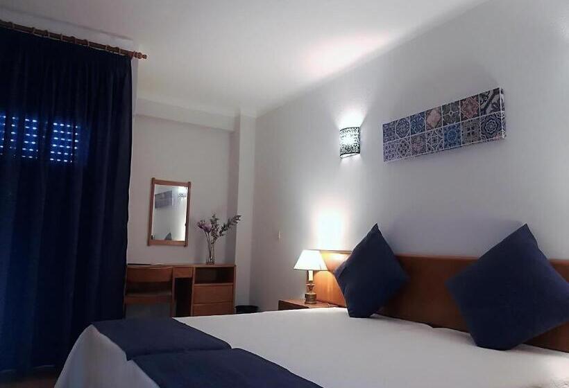 Apartamentos Turisticos Lindomar