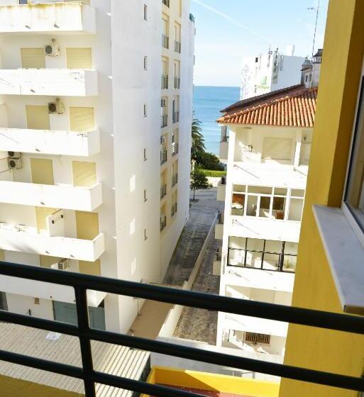 Apartamentos Turisticos Lindomar