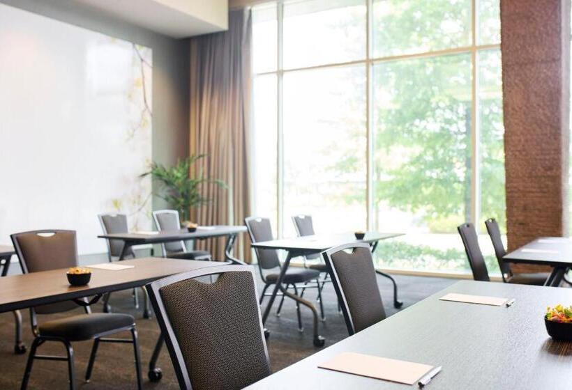 Archer Hotel Falls Church