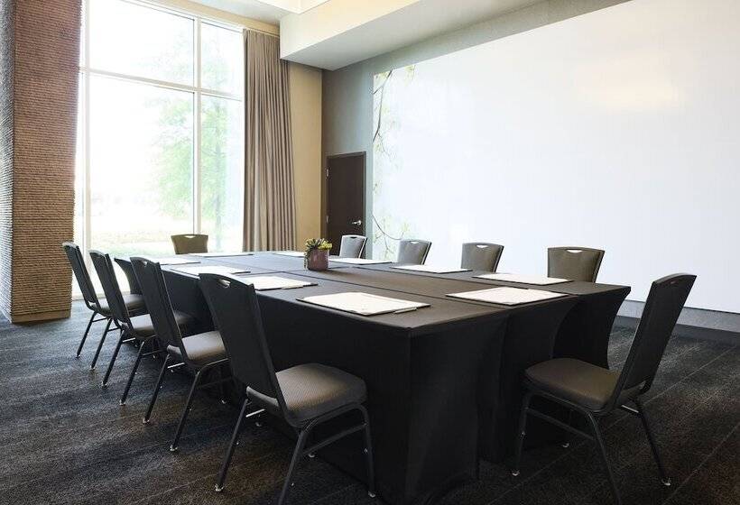 Archer Hotel Falls Church