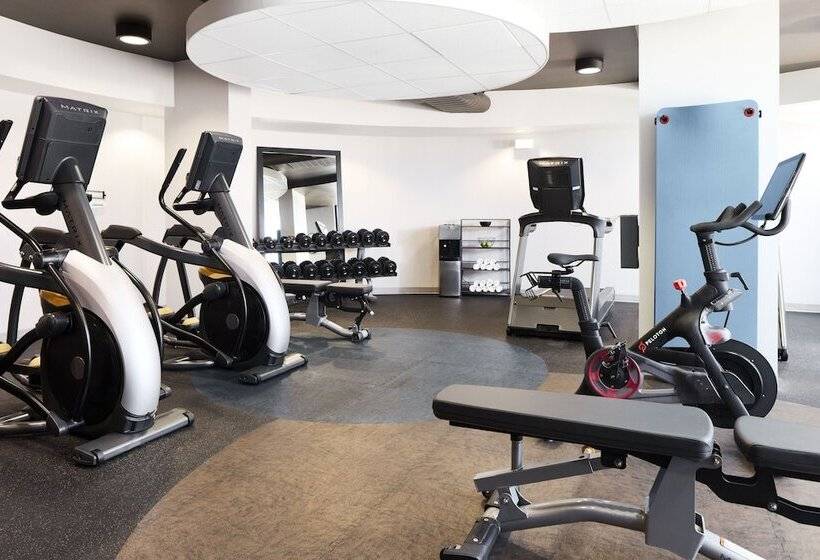 Archer Hotel Falls Church