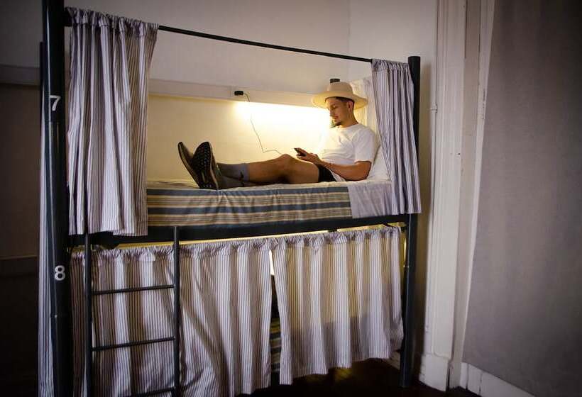 هاستل Ba Stop Hotel House