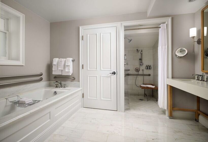 Beach Village At The Del, Lxr Hotels & Resorts