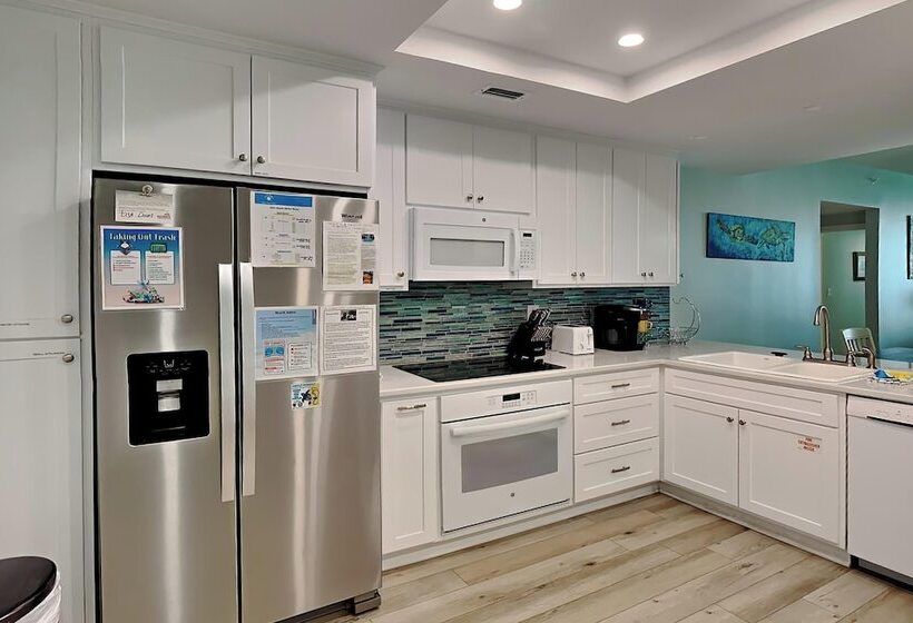 Caribbean Resort #1102