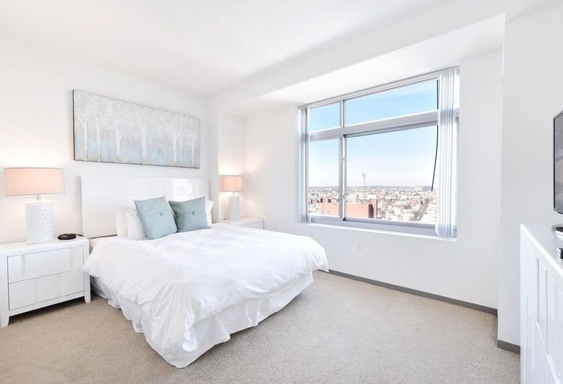 Global Luxury Suites At Kendall West