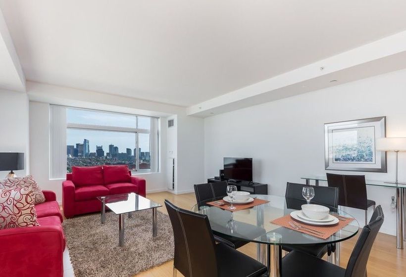 Global Luxury Suites At Kendall West