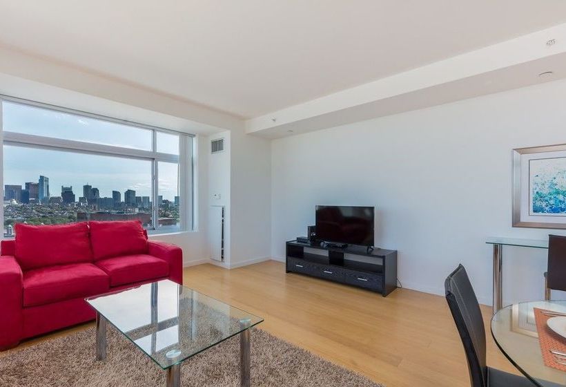 Global Luxury Suites At Kendall West