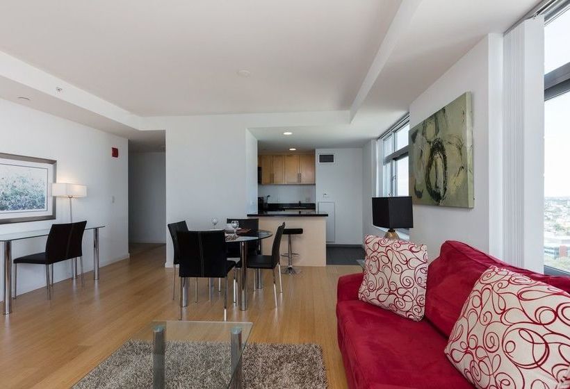 Global Luxury Suites At Kendall West