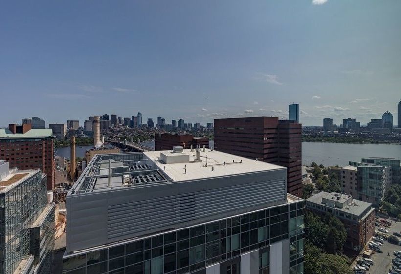 Global Luxury Suites At Kendall West