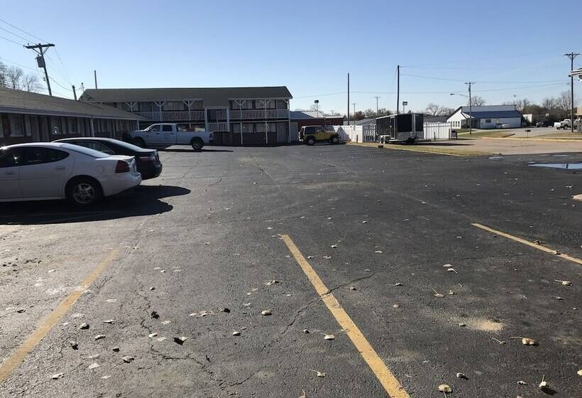 Guest House Motel Chanute