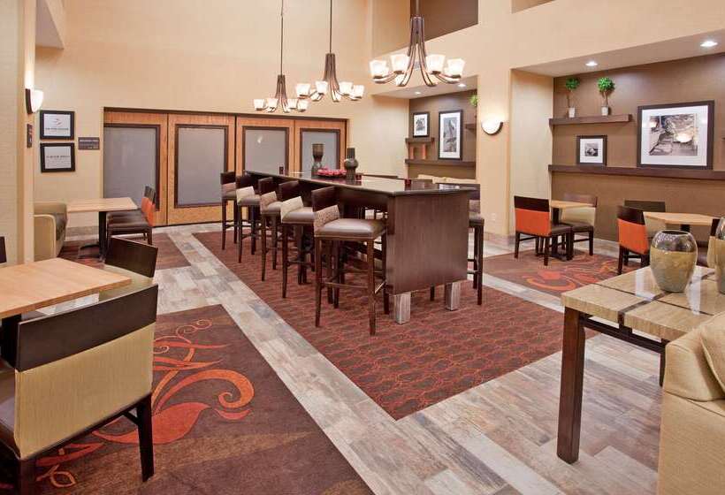 Hampton Inn & Suites Dickinson