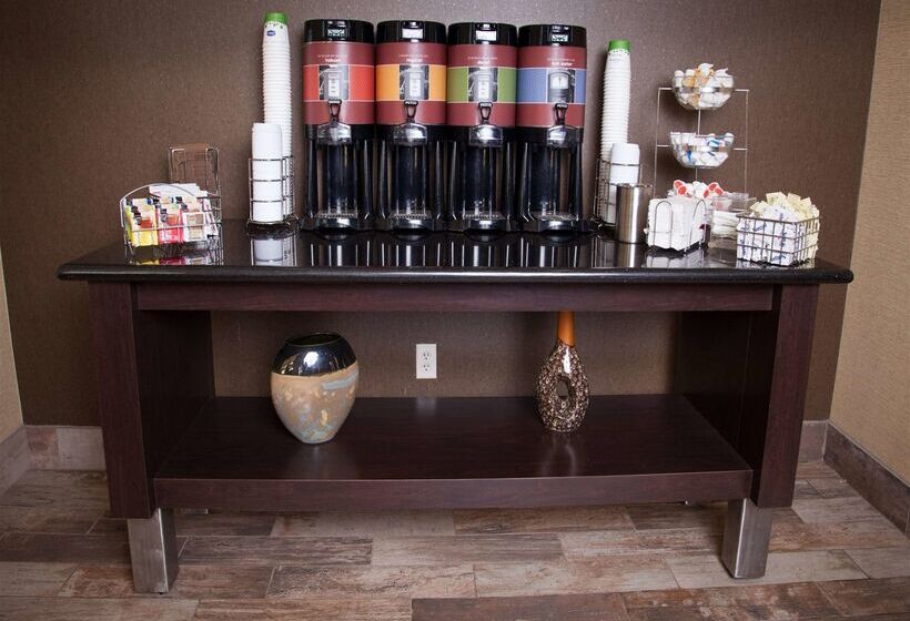 Hampton Inn & Suites Dickinson