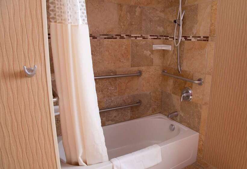 Hampton Inn & Suites Dickinson