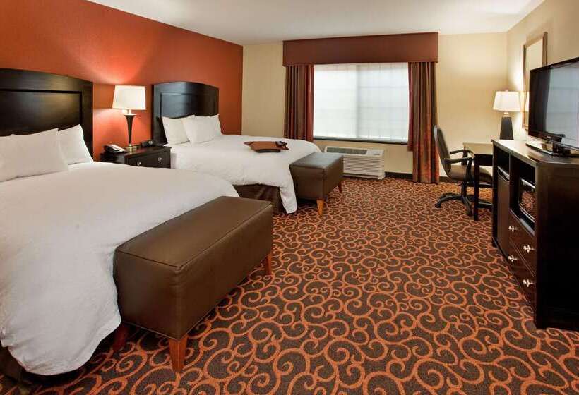 Hampton Inn & Suites Dickinson