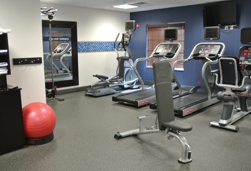 Hampton Inn & Suites Dickinson