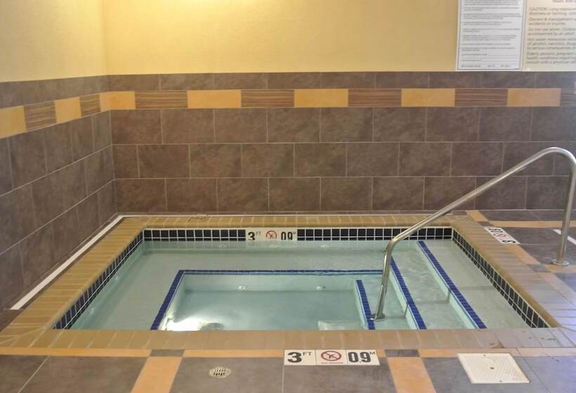 Hampton Inn & Suites Dickinson