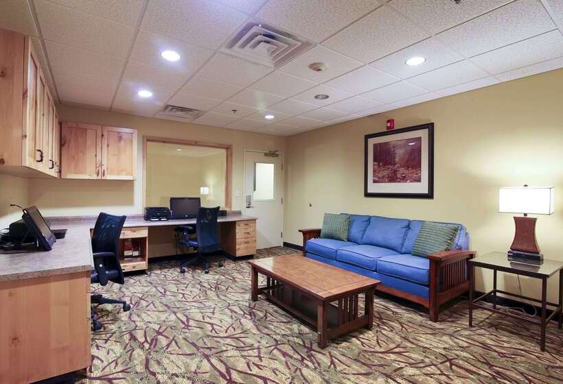 Hawthorn Extended Stay By Wyndham Minot