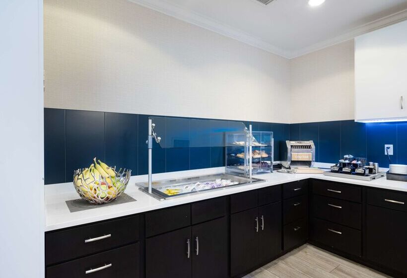 Homewood Suites By Hilton Joplin