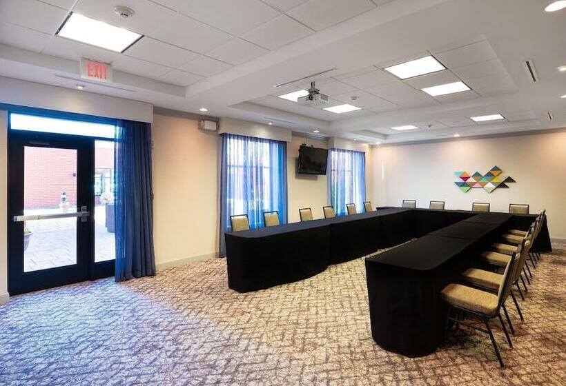 Homewood Suites By Hilton Joplin