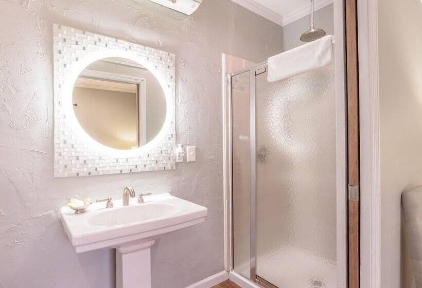 27 On Park Boutique Hotel & Venue