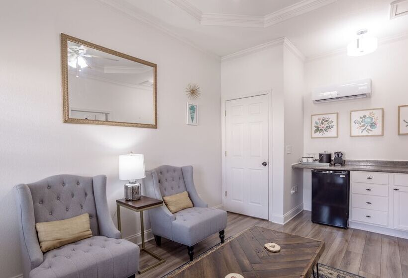 27 On Park Boutique Hotel & Venue