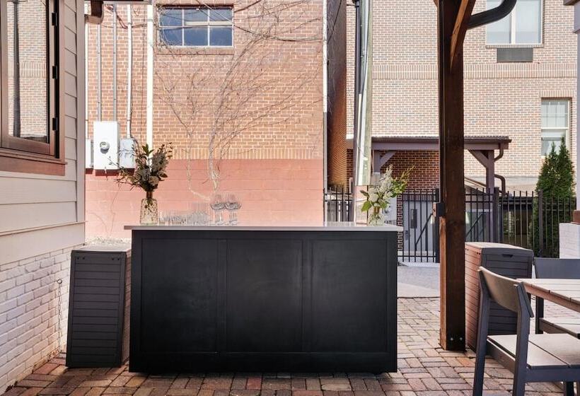 27 On Park Boutique Hotel & Venue