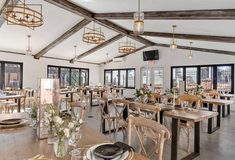 27 On Park Boutique Hotel & Venue