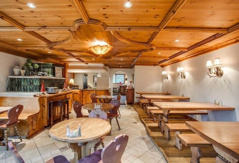 酒店 Alpine Rivers Inn