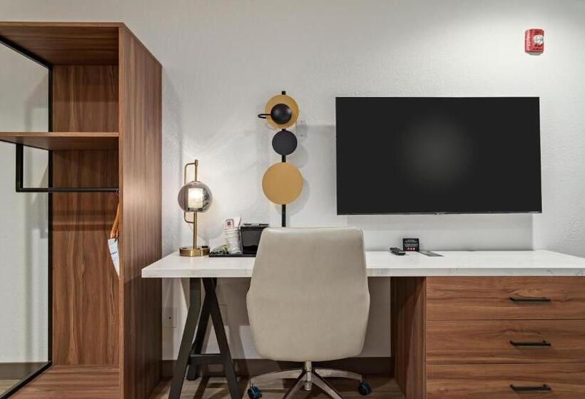 Отель Hawthorn Extended Stay By Wyndham Port Arthur