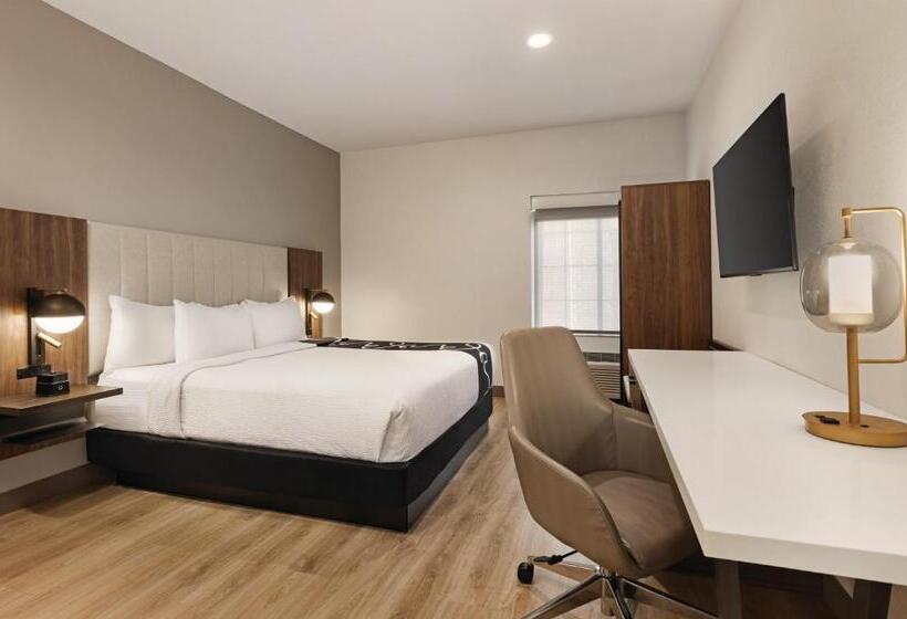Отель Hawthorn Extended Stay By Wyndham Port Arthur