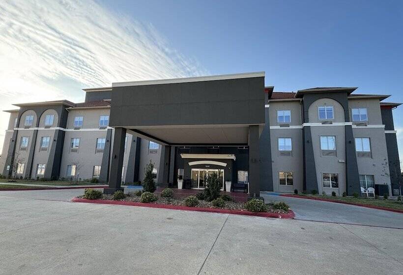 Отель Hawthorn Extended Stay By Wyndham Port Arthur