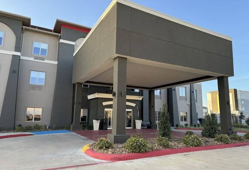 Отель Hawthorn Extended Stay By Wyndham Port Arthur