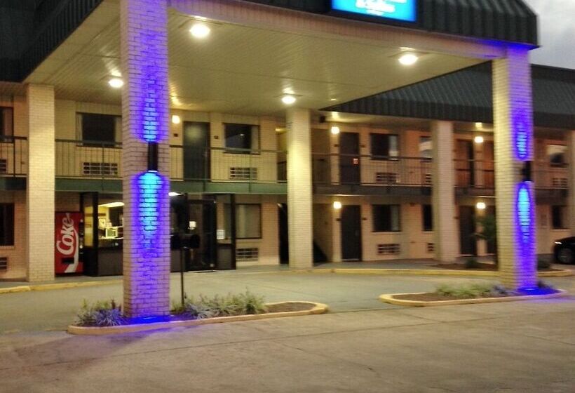 فندق Americas Best Value Inn Winona