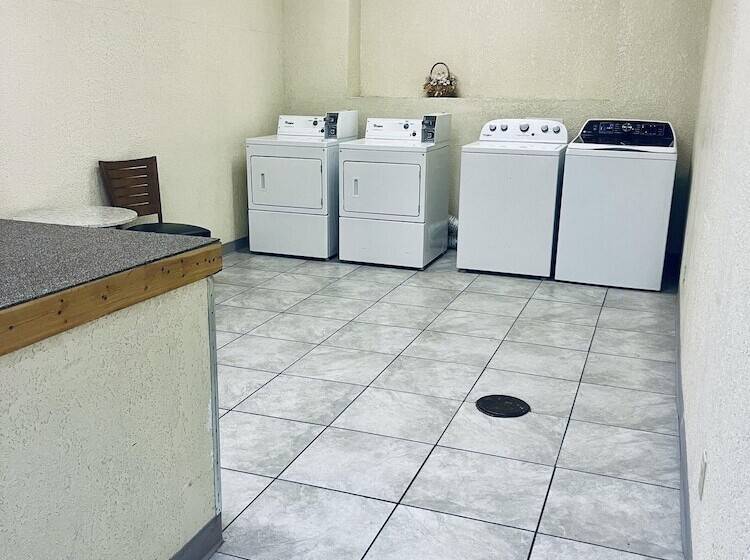 酒店 Baymont By Wyndham Keokuk