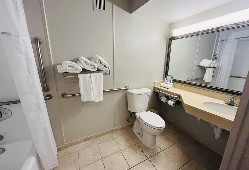 בית מלון כפרי Baymont By Wyndham Keokuk