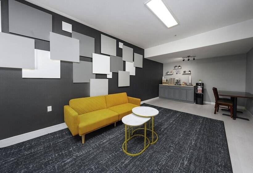 فندق Baymont By Wyndham Ridgecrest