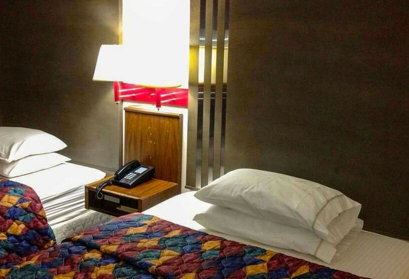 فندق Classic Inn Early