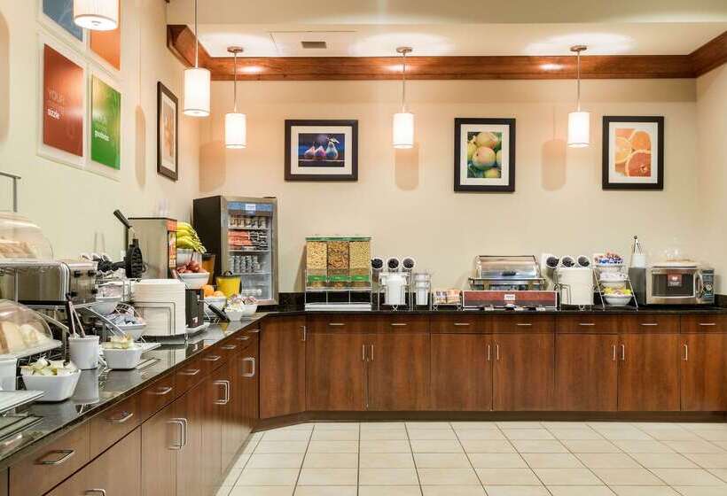 فندق Comfort Inn & Suites