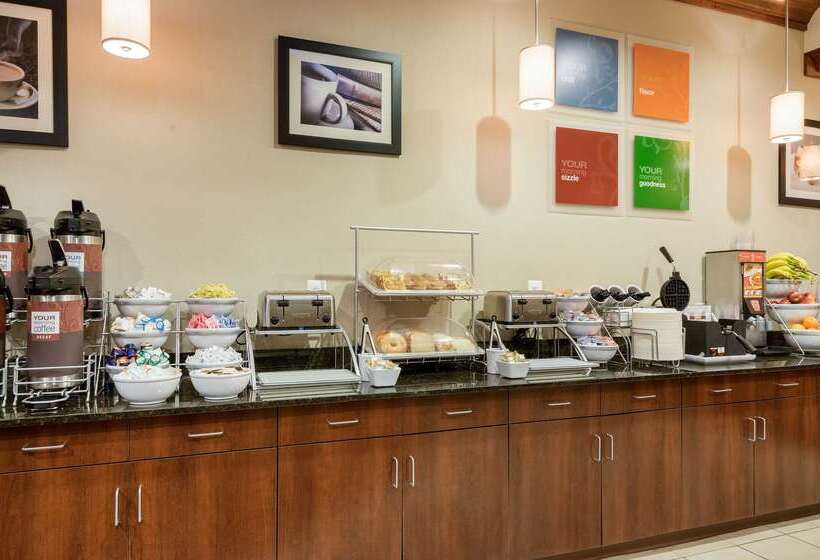 فندق Comfort Inn & Suites