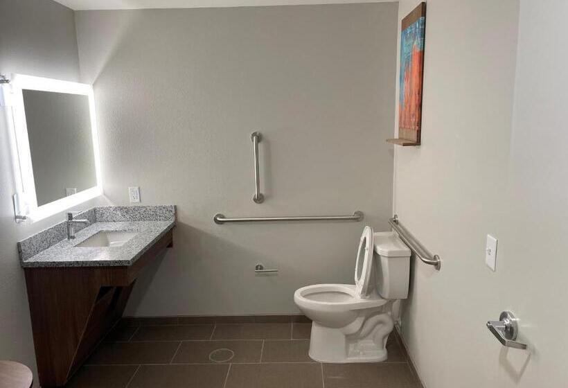 فندق Comfort Inn & Suites