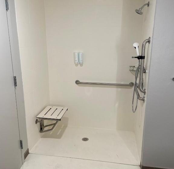 فندق Comfort Inn & Suites